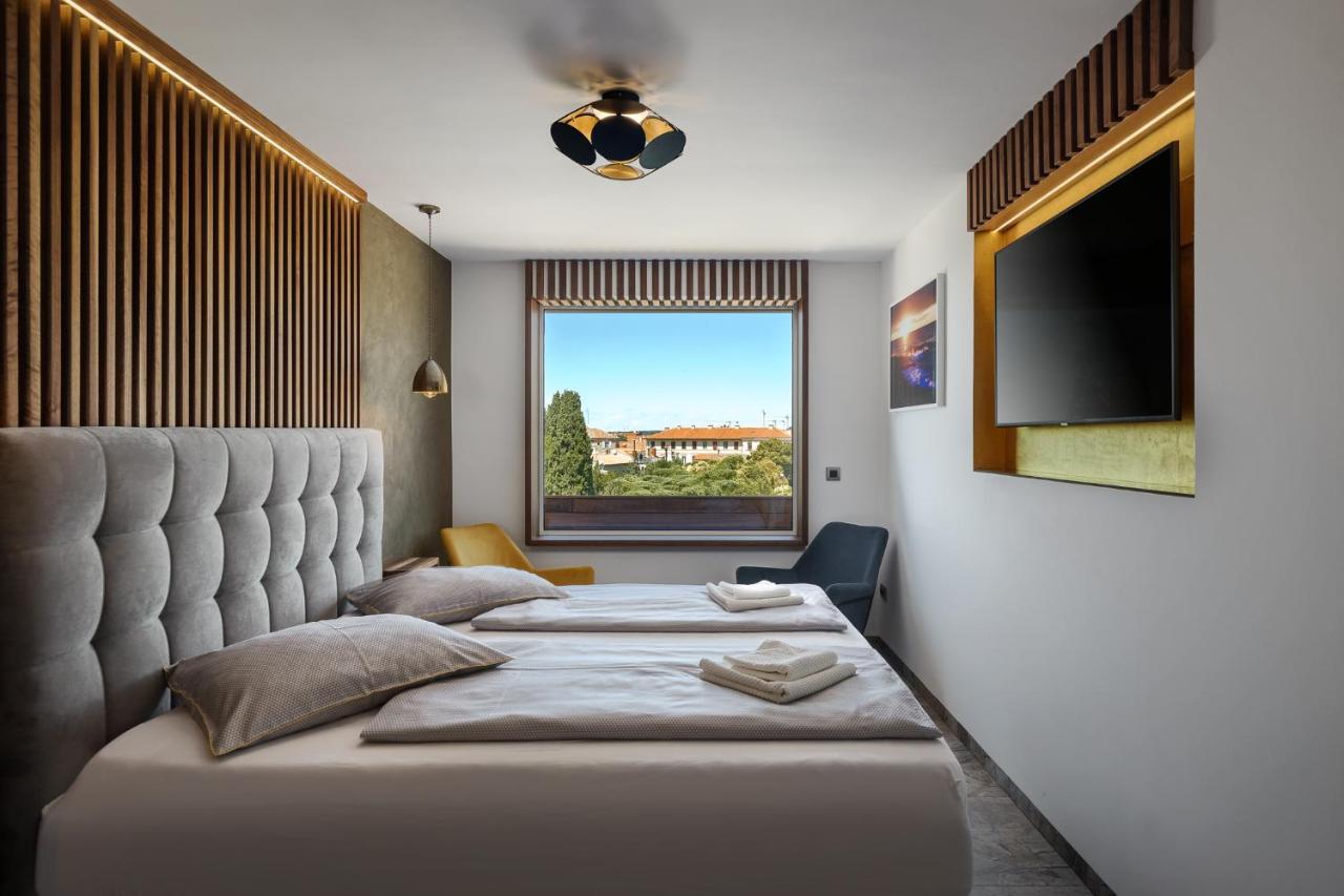 Hotel Porec Luaran gambar