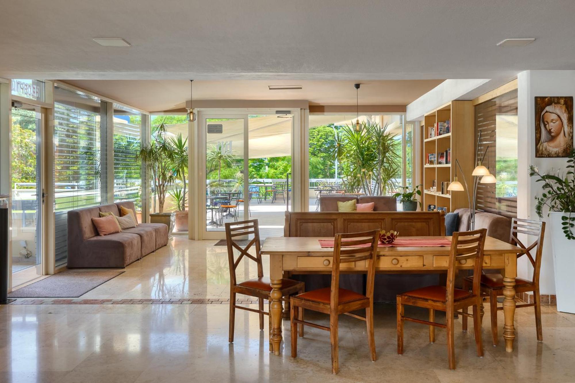 Hotel Porec Luaran gambar