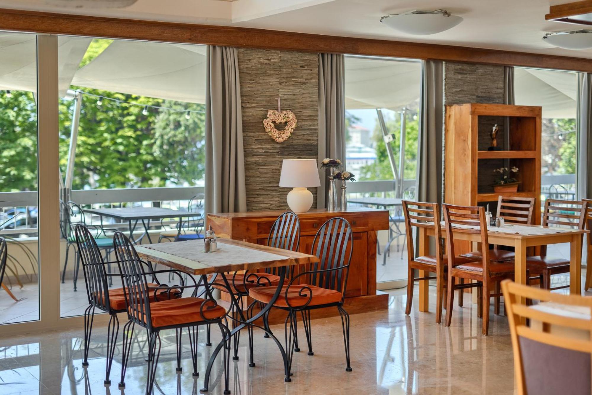 Hotel Porec Luaran gambar