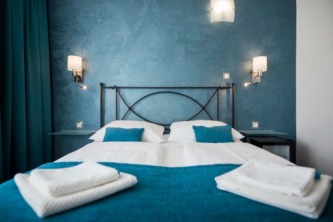 Hotel Porec Luaran gambar